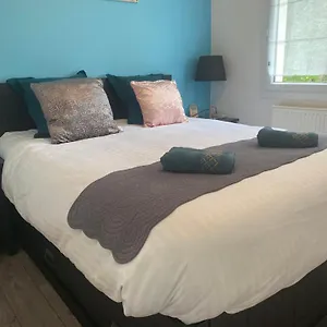  Hébergement de vacances Petite Maison En Auvergne France